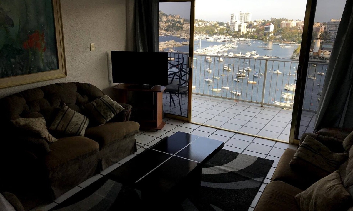 Las Playas Apartment | Apartment with Spectacular Bay View