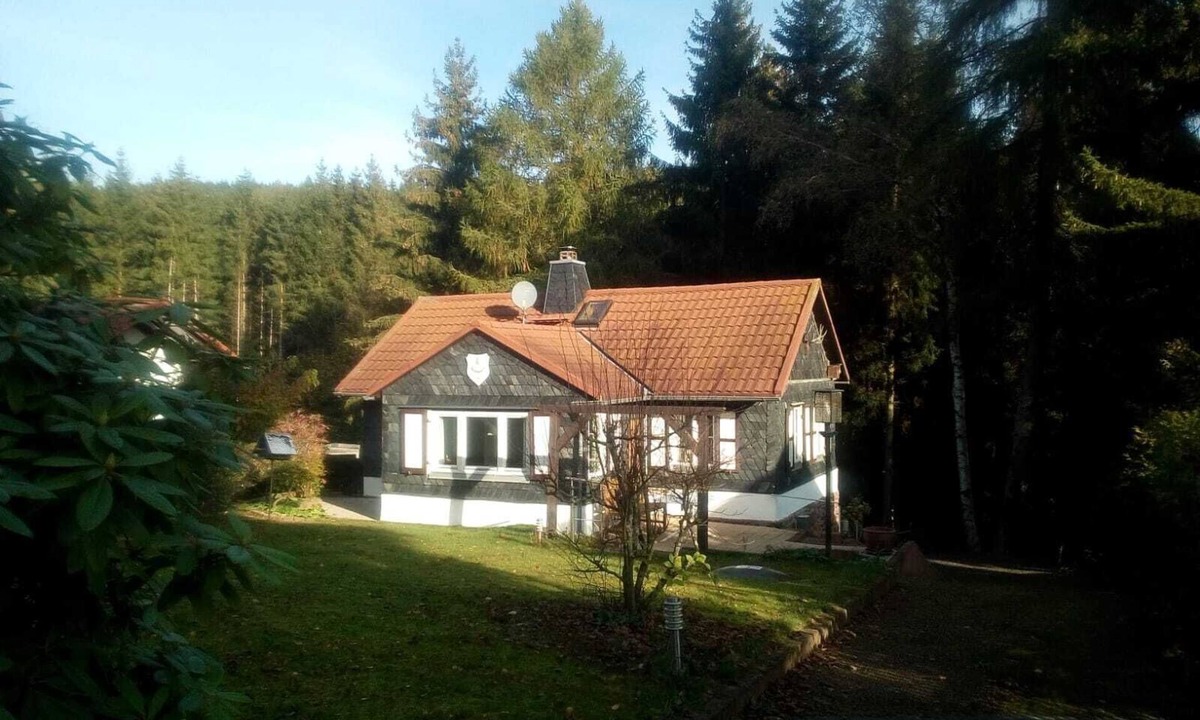 Friedrichroda House | Cozy vacation home for 4 people on the edge of the forest - wonderfully quiet on the Rennsteig