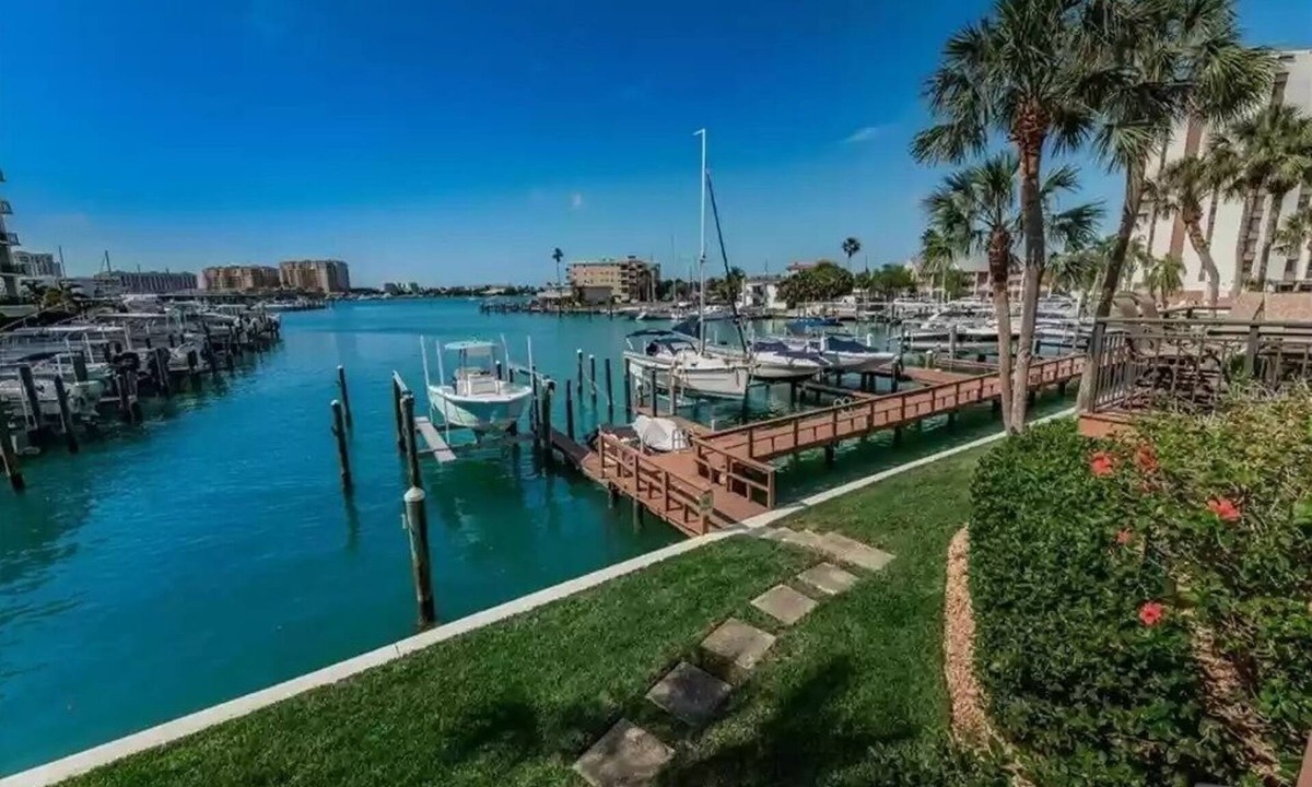 Island Estate House | Waterfront 3-bedroom townhome on Island Estates, Clearwater Beach