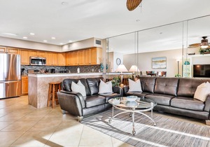 Experience the Indian Rocks lifestyle with a shared pool & hot tub - dogs OK in Indian Rocks Beach
