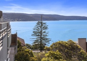 Point Grey Apartment 13 in Lorne