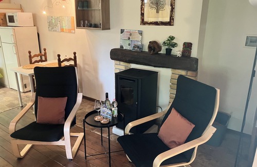 Borgo Val di Taro Apartment | 1 Bed Studio - Pets - Terrace - Parking