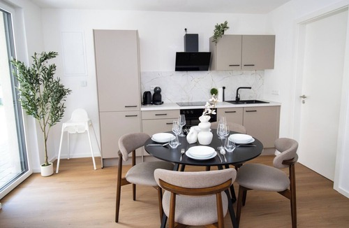 Urloffen Apartment | Apartment 1: Quiet & Stylish, Near Europa-Park & the A5