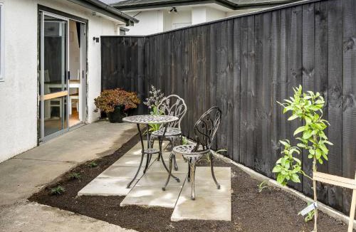 Taradale Apartment | Cabbage Tree Corner