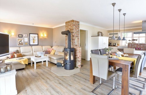Lobbe House | exclusive holiday home on Rügen, near the beach, family vacations on the Baltic Sea.