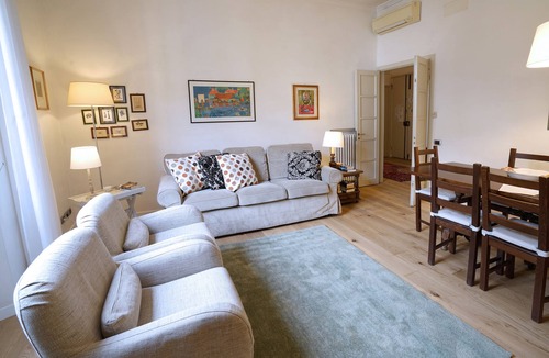 San Giovanni Apartment | Great and panoramic flat situated in the very heart of Florence.