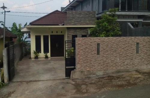 Oro Oro Ombo House | Griya Alpha Villa