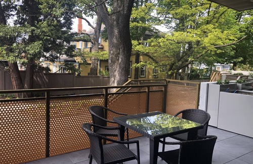 Rockland Condo | Luxury Condo - Easy Walk to Downtown, Ocean & Attractions