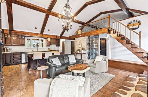 Saint-Brigitte-de-Laval Ski Chalet | Spa & Comfort by the River | Le Riverain