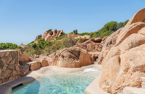 Costa Paradiso Resort | Suite Rosa 9 with private hydromassage pool
