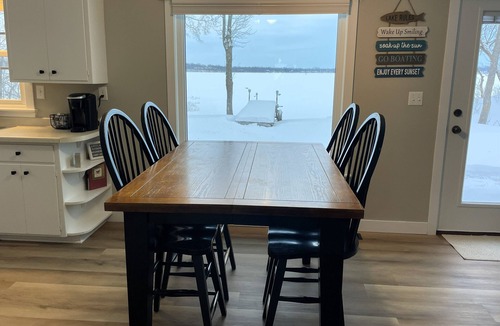 Parkers Prairie Cabin | Cozy & Private Lakeside Cabin on Lake Irene – Swim, Fish, Relax