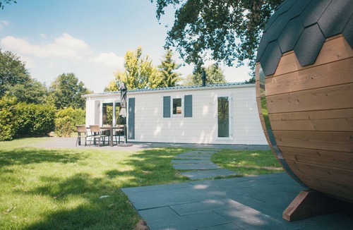 Voorthuizen Ski Chalet | Veluwe lodge for four people with private sauna