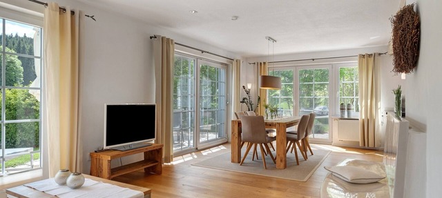 1 Terrace Suite Apartment with Valley View, Private Terrace, Shared Sauna and Wi-Fi in Furtwangen im Schwarzwald