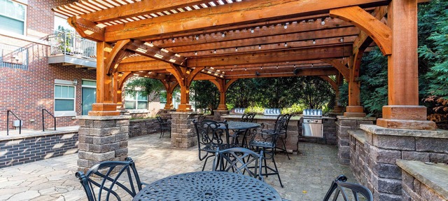2 Bedroom 2 Bath Apartment Park Free Near Mayo! in Rochester