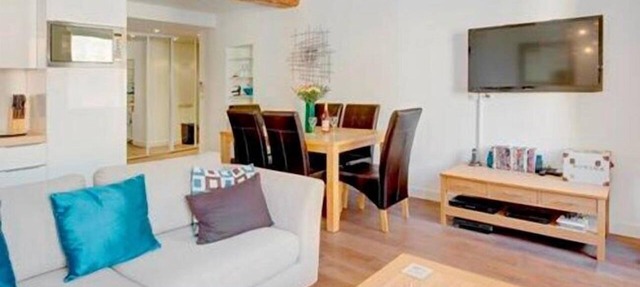 2 Bedroom Apartment Paces from Place Garibaldi, On the Edge of the Old Town. in Nice