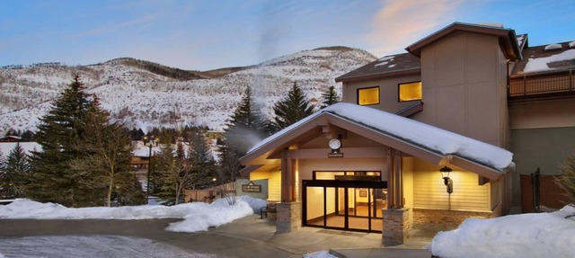 2 Bedroom - Marriott's StreamSide at Vail - Birch, Douglas, and Evergreen - Full Resort Access in Vail