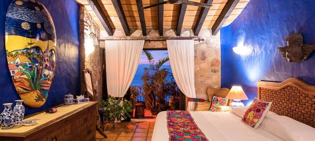 2 BR romantic Penthouse in Conchas Chinas with amazing views & beach access in Puerto Vallarta