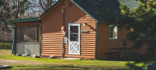 3BR Lakefront Cabin w/Private Launch & Dock in Backus