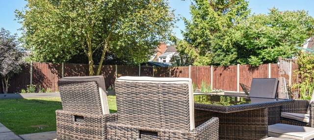 4 bedroom accommodation in Evesham in Evesham