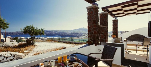Aelia Suites in Akrotiri