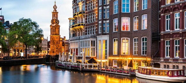 Amsterdam Central Luxury with Canal views in Amsterdam