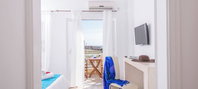 Apartment Garden View, 3 guests in a family hotel in Perivolos