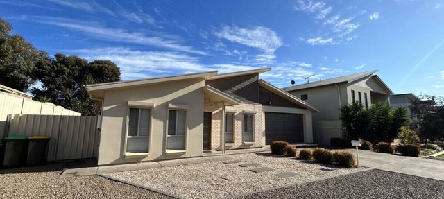Atlantis - Spacious Coastal Home in Port Hughes in Port Hughes