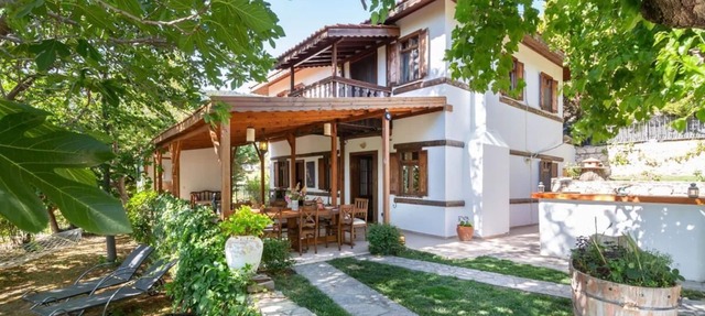 Authentic villa with private pool in nature in Kas