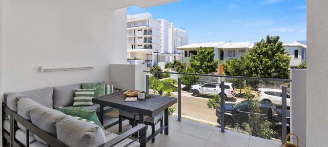 Azzure Beachside Bokarina Escape in Sunshine Coast