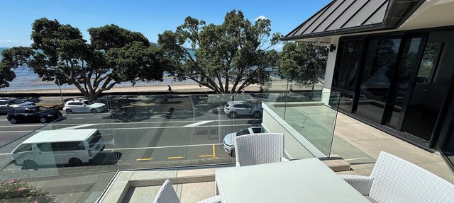 Beachfront Villa - Kohi Del Mar in Auckland