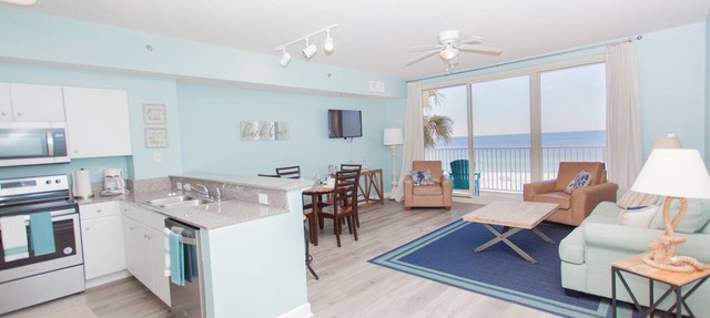 Beautiful Beachfront 2nd Floor Condo w/Direct Gulf Views Panama City Beach, FL in Panama City