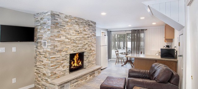 Beautiful Lakefront Home on Crystal Clear, Private, Full Recreation Lake in Eagle River