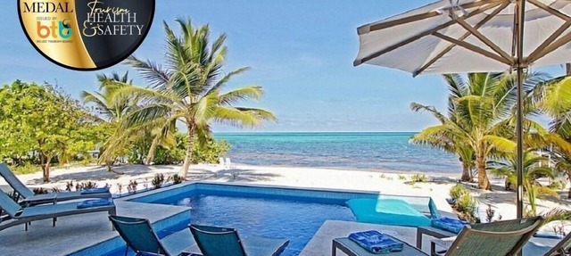Beautiful Oceanfront Beach House with Private Pool, Unbeatable Views in Belize District