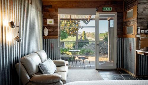 Bed in a Shed Vineyard Stay in Watervale