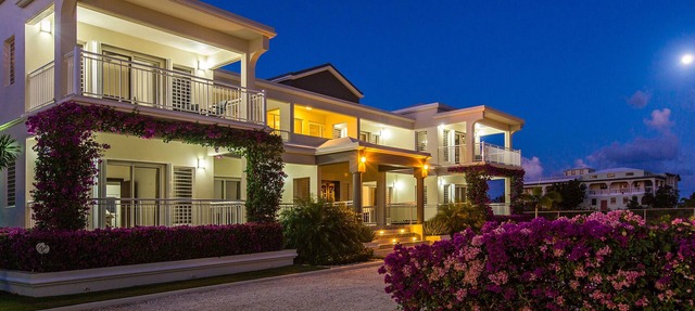 Bella Constantina Villa in Anguilla. Modern design with breath-taking view in Little Harbour