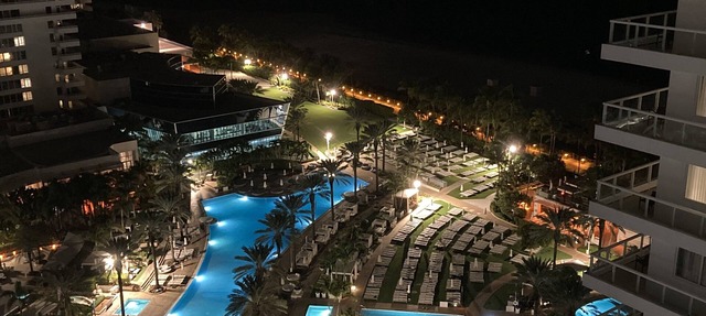Best Rates! Remodeled Fontainebleau Tresor Ocean View Jr Suite with Spa Passes in Miami Beach