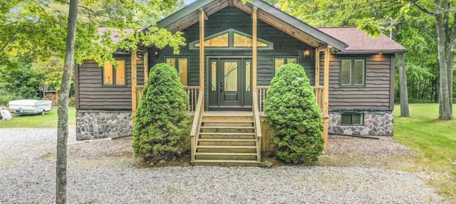 Blue Water Dunes Cottage in Tiny