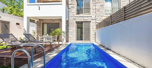 Bodrum'da Özel Havuzlu Lüks Villa, Sesiz konum in Gürece