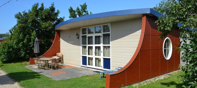 Bungalow in Dunes with Nautical Charm in 's-Gravenzande