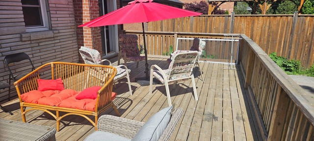 BUNGALOW IN Toronto in Toronto