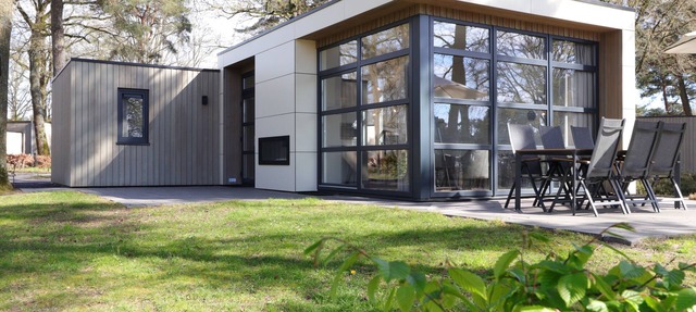 Chalet with 3 bedrooms and a terrace in Belfeld