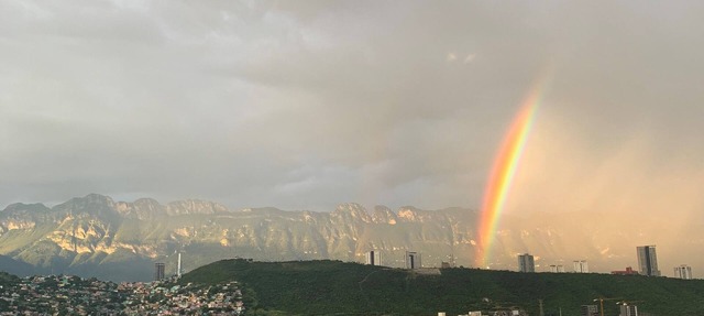 Charming 2-bedroom apartment with AC, WiFi in Monterrey, astonishing views in Monterrey