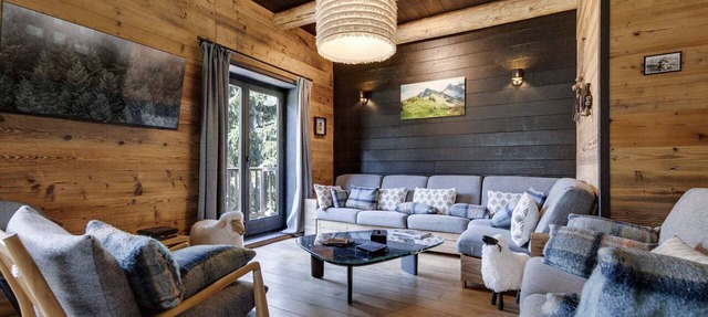 Charming 200m² Chalet in Val d'Isère with Sauna and Nordic Bath in Val-d'Isère