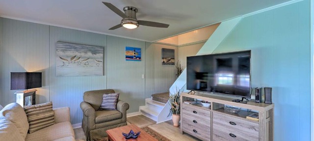 Charming Cottage Less Than half Mile to Atlantic Beach! in Atlantic Beach