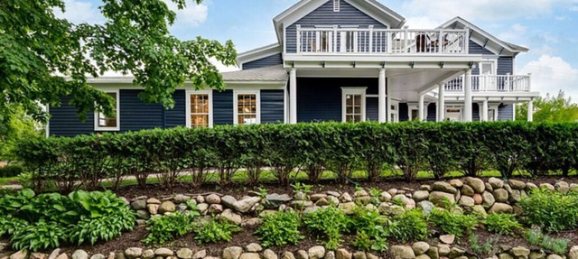 Charming Historic Home with Luxury Suites & Courtyard in Excelsior