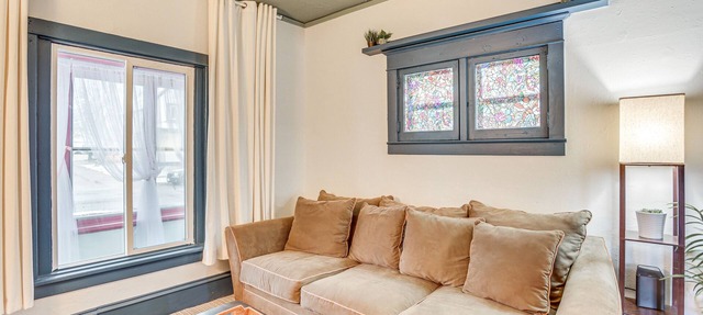 Charming Minneapolis Home w/Deck, 5 Mi to Central in Minneapolis