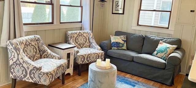 Charming/Tiny Blue Heron Cottage - 1/2 mile2beach-Dog OK-Firepit in Yarmouth
