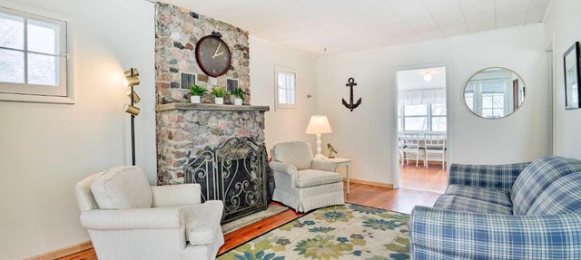 Charming Waterfront Cottage with Private Dock! in South Haven