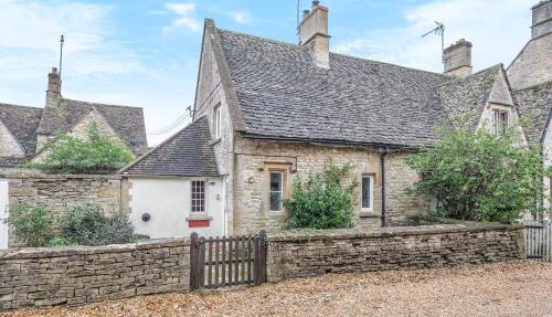 Church Farm Cottage in Cheltenham