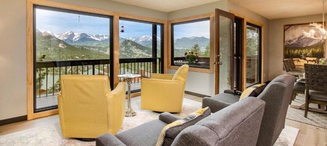 Cloud Camp Luxury Home At Windcliff Home in Estes Park